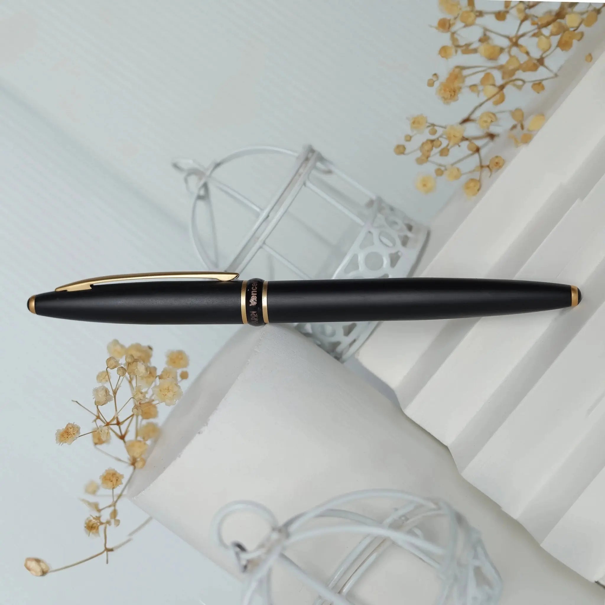 Personalized Black & Gold Executive Pen - The Perfect Gift to Mark… thumbnail 3